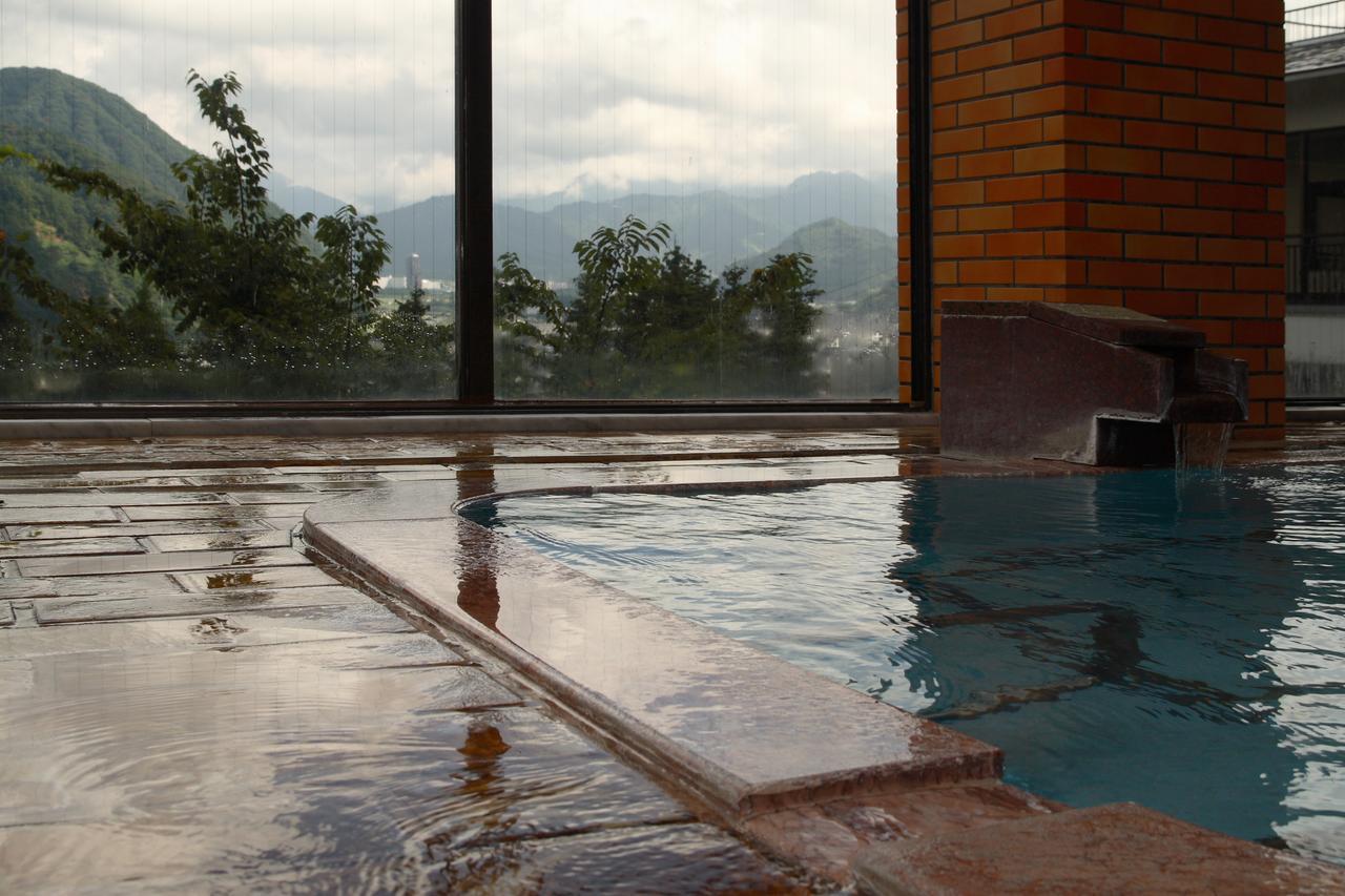 Takahan Yuzawa  Exterior foto