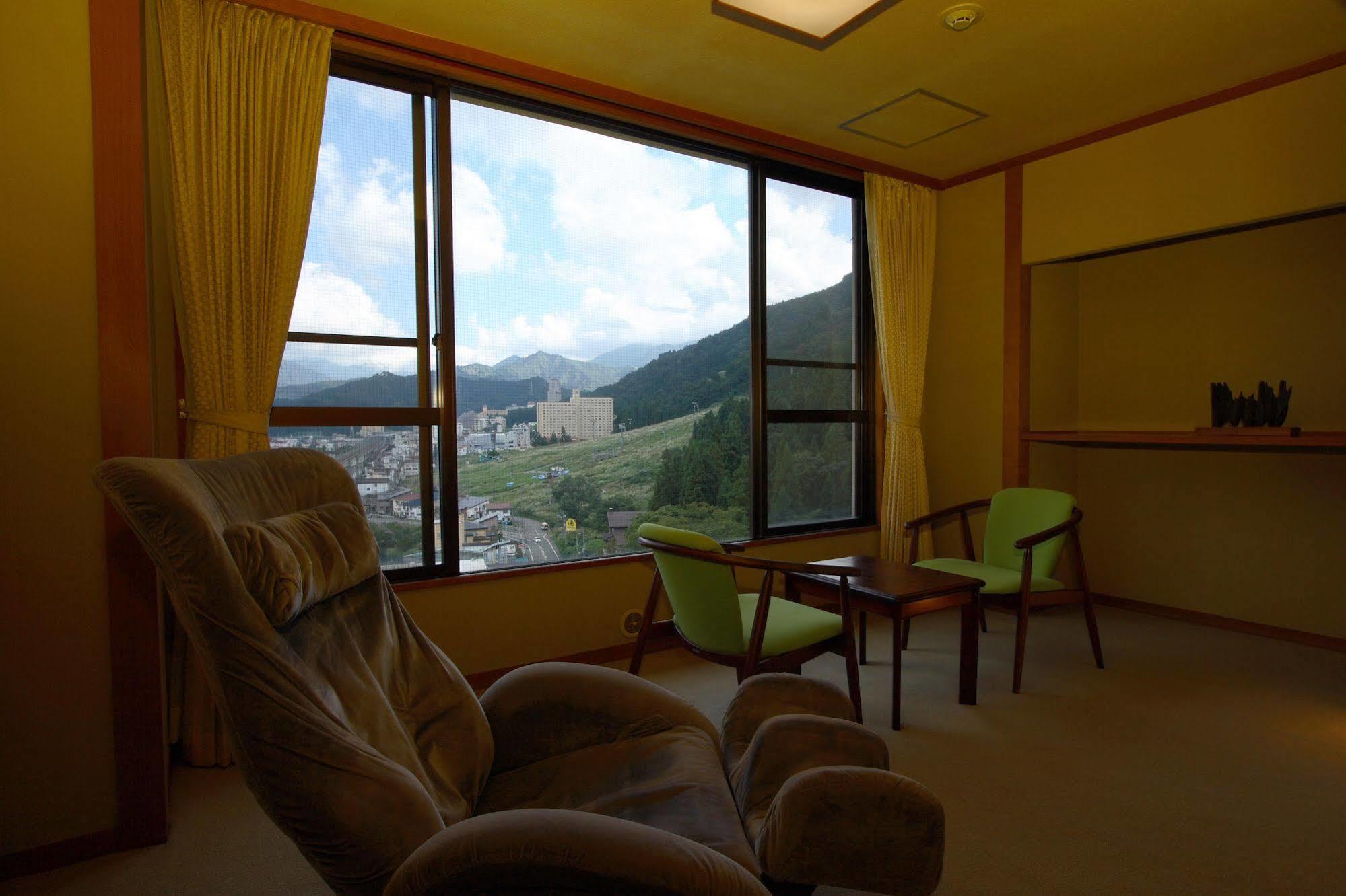 Takahan Yuzawa  Exterior foto